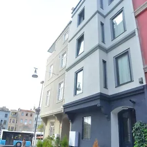 Taxim No18 Boutique מלון דירות